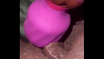 La Experiencia Íntima De Mila J Con Un Nuevo Vibrador De Varilla